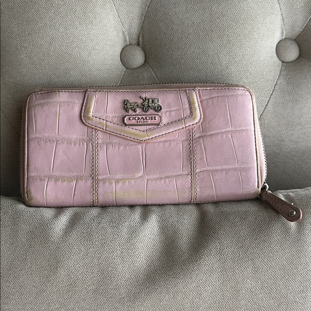 Coach Blush Croc Embossed Zip Wallet